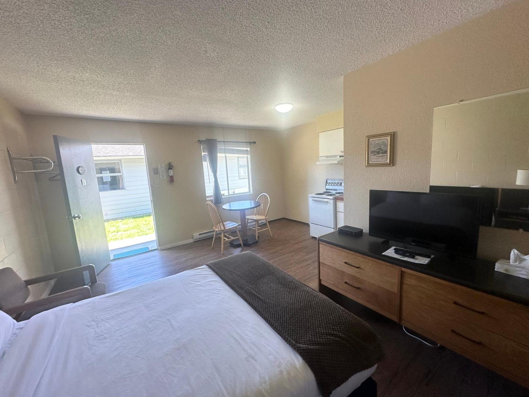 Island West Resort-Motel Ucluelet Camera foto