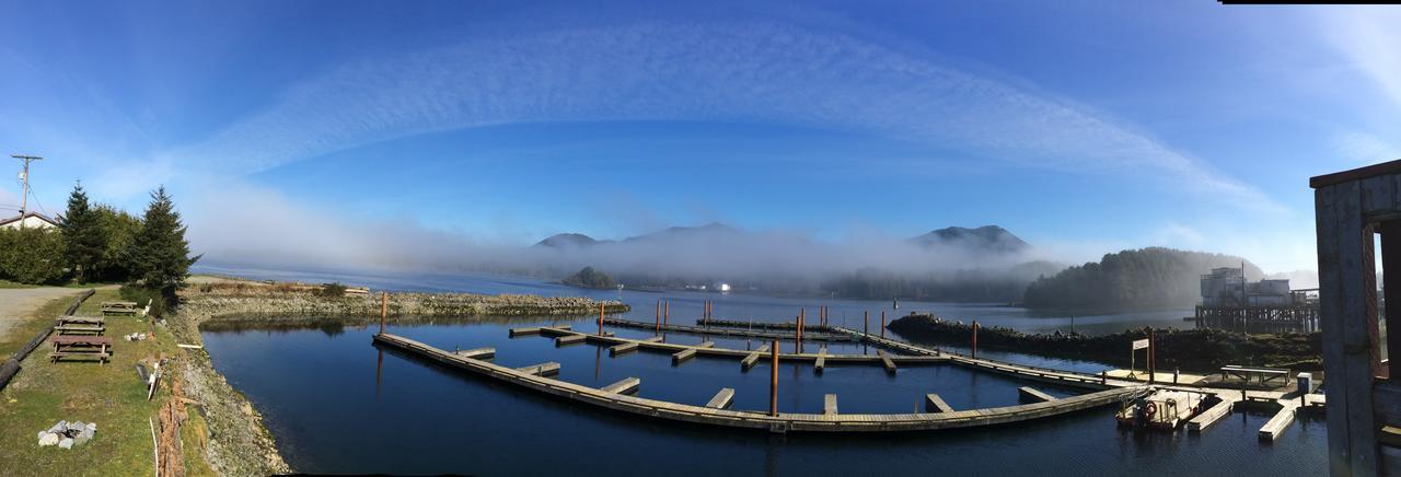 Island West Resort-Motel Ucluelet Esterno foto