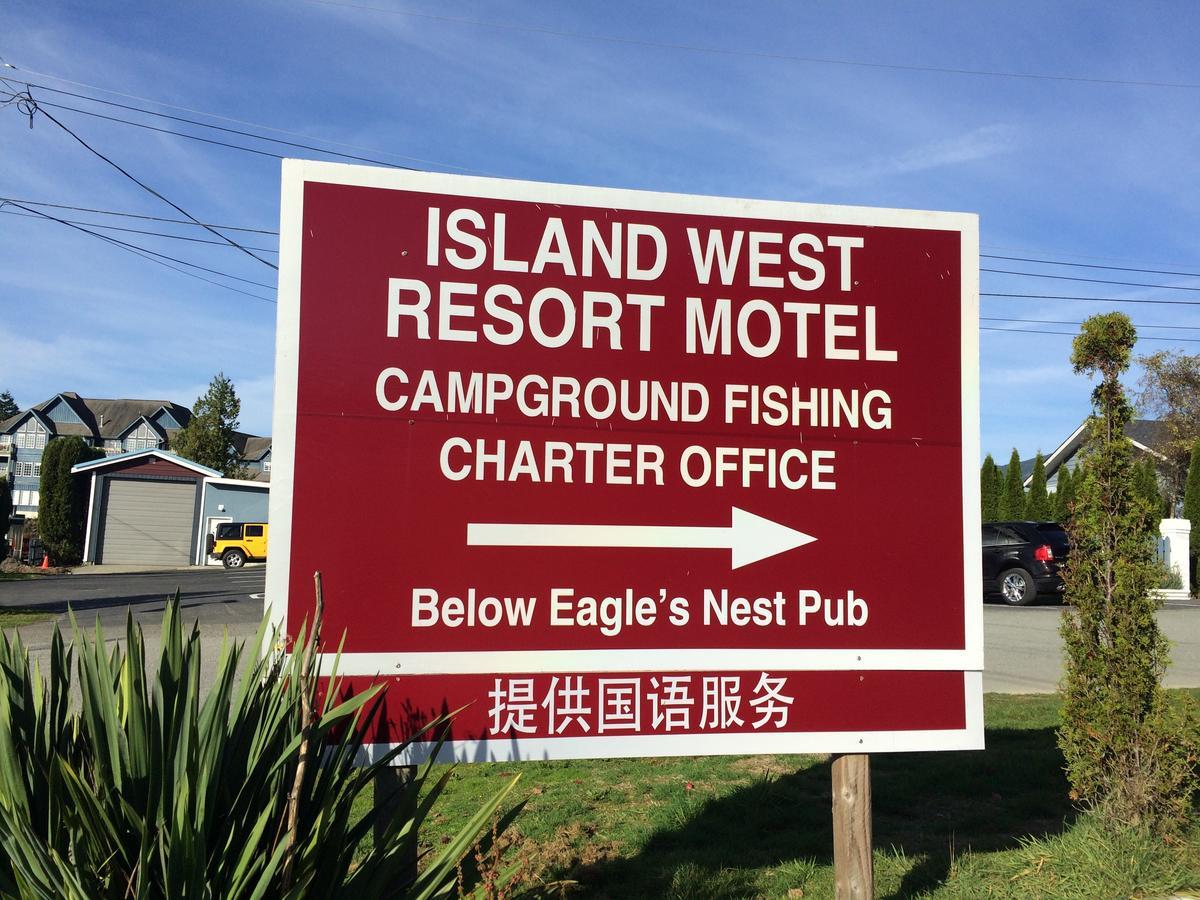 Island West Resort-Motel Ucluelet Esterno foto