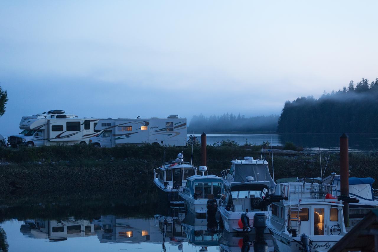 Island West Resort-Motel Ucluelet Esterno foto