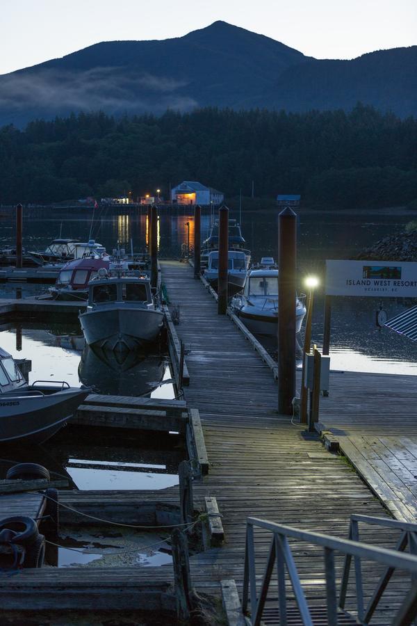 Island West Resort-Motel Ucluelet Esterno foto