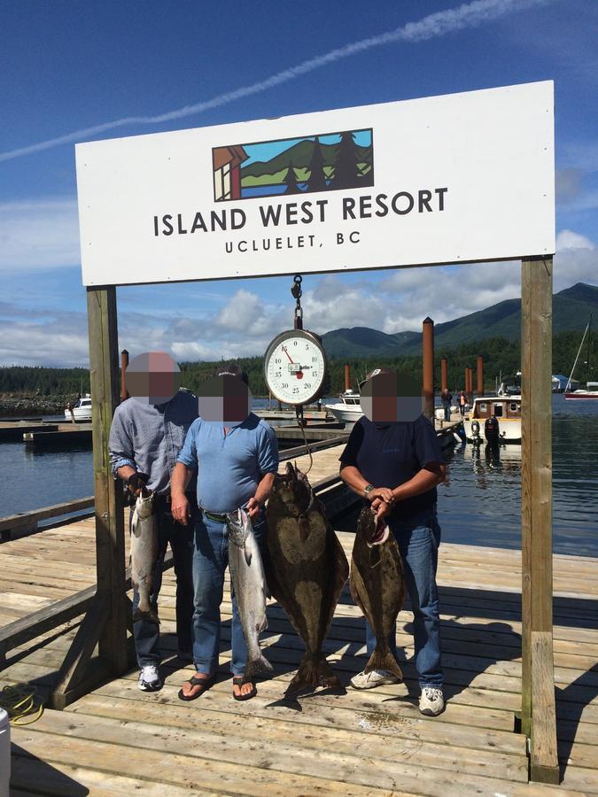 Island West Resort-Motel Ucluelet Esterno foto